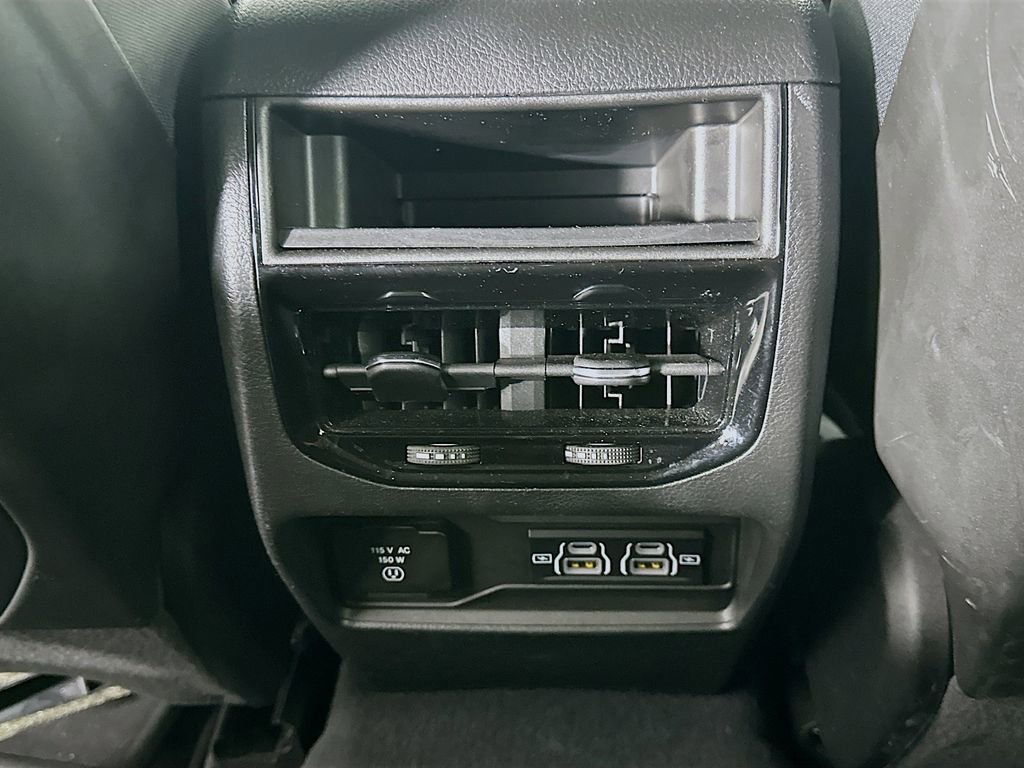 Used 2023 Jeep Grand Cherokee Laredo w/ Luxury Tech Group I image 21