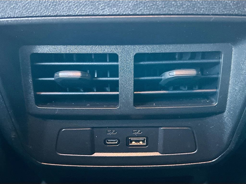 Used 2023 GMC Canyon AT4X image 26