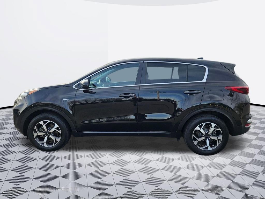 Used 2020 Kia Sportage LX image 3