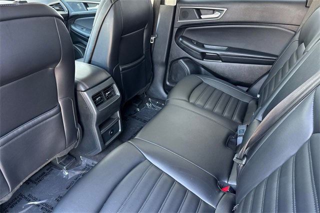 Used 2024 Ford Edge SEL image 13