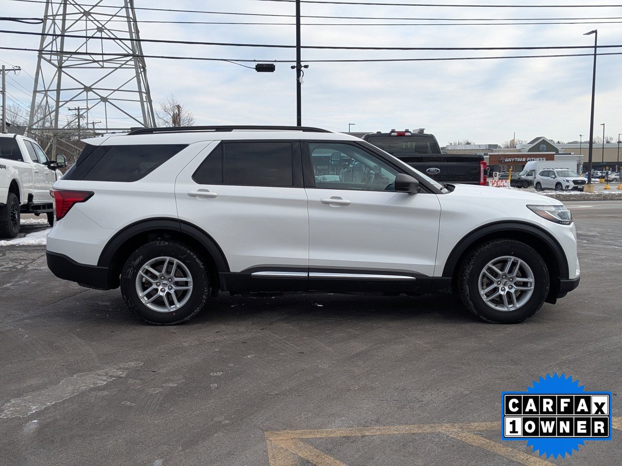 Certified 2025 Ford Explorer Active image 3