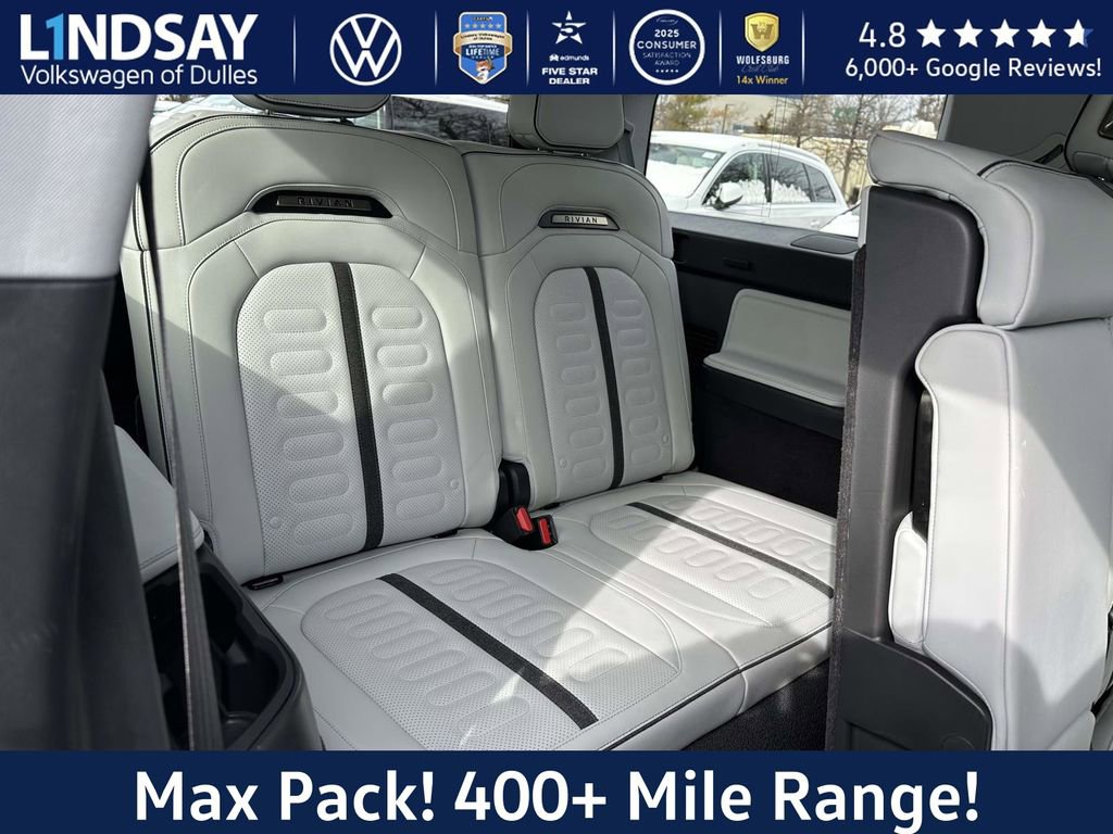 Used 2025 Rivian R1S Adventure image 14