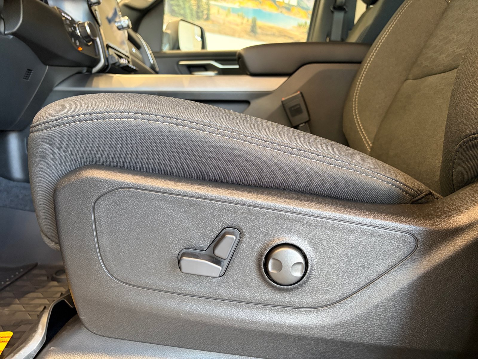 New 2027 RAM 1500 Big Horn AWD/4WD image 15