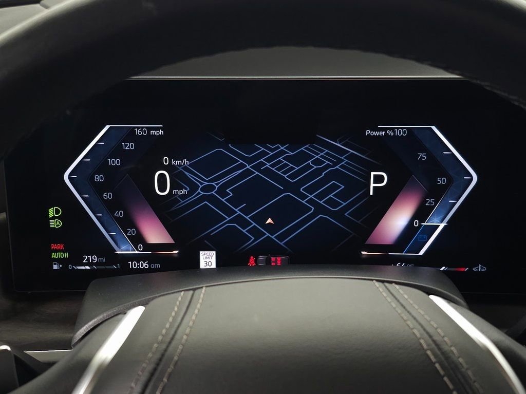 Used 2025 BMW X7 xDrive40i w/ Climate Comfort Package image 20