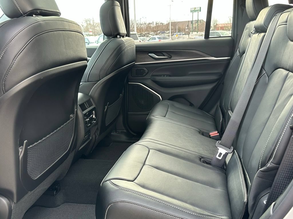 New 2026 Jeep Grand Cherokee Limited AWD/4WD image 14