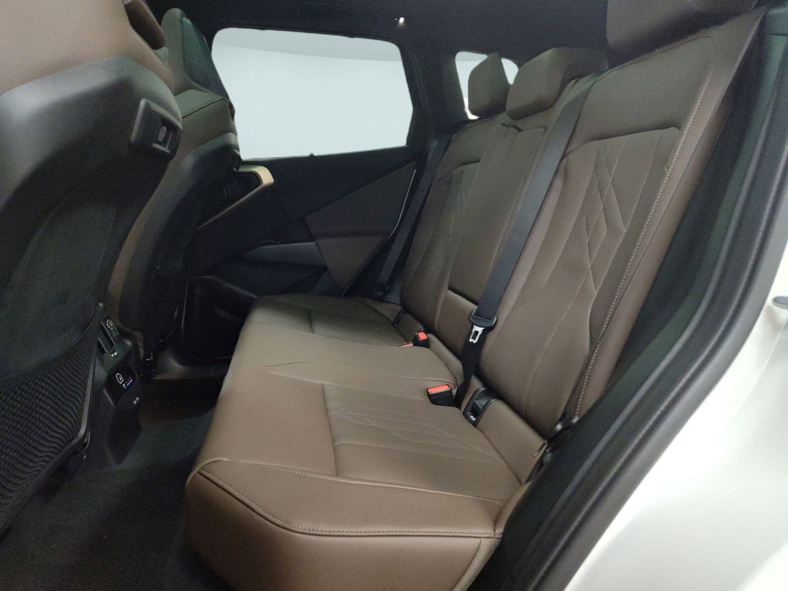 Used 2025 BMW X3 xDrive30i w/ Convenience Package image 14