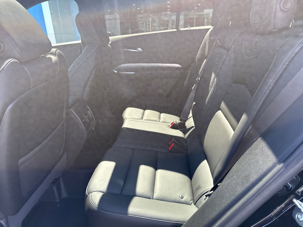 Used 2025 Cadillac XT4 Premium Luxury w/ Cold Weather Package AWD/4WD image 28