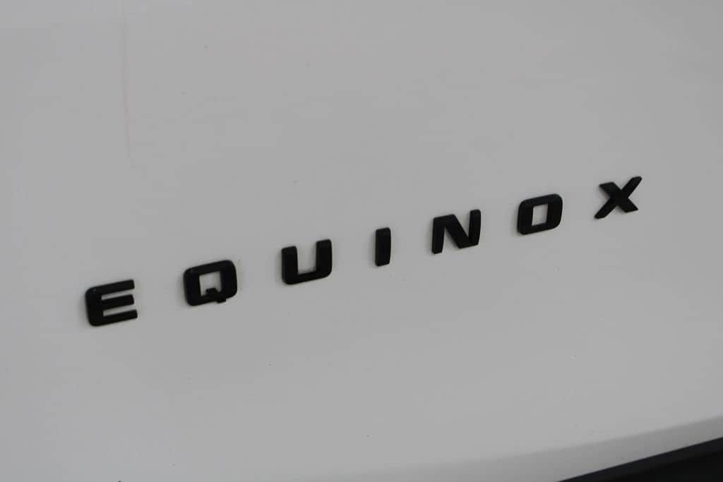 Used 2024 Chevrolet Equinox RS w/ RS Leather Package image 26