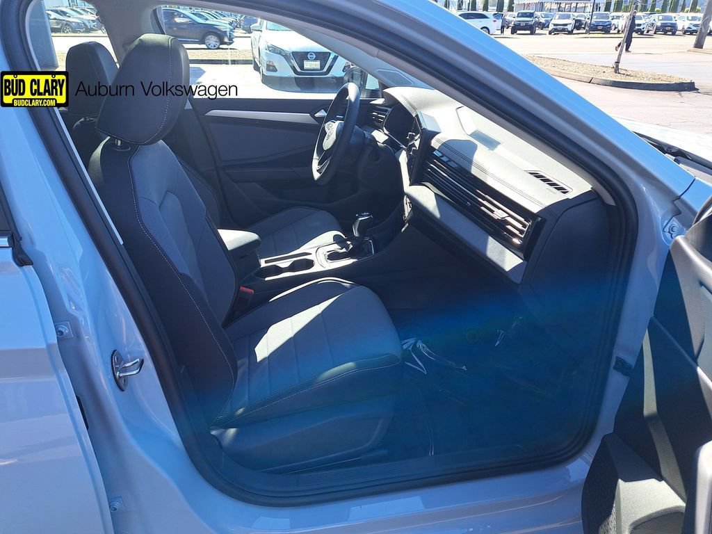 New 2026 Volkswagen Jetta SE FWD image 26