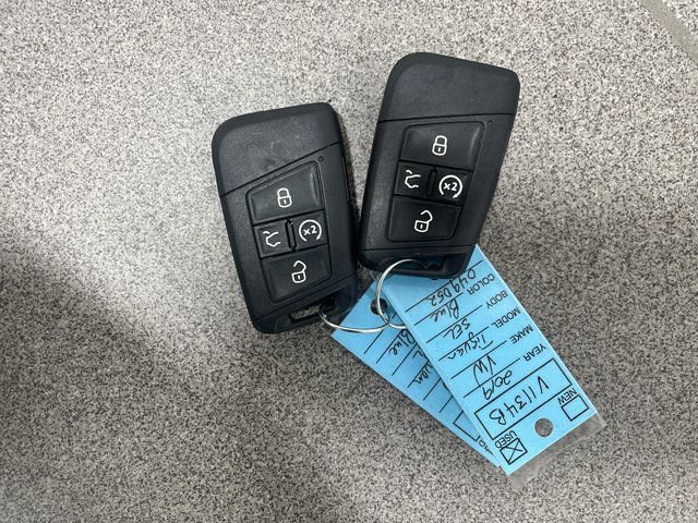 Used 2019 Volkswagen Tiguan SEL R-Line AWD/4WD image 29