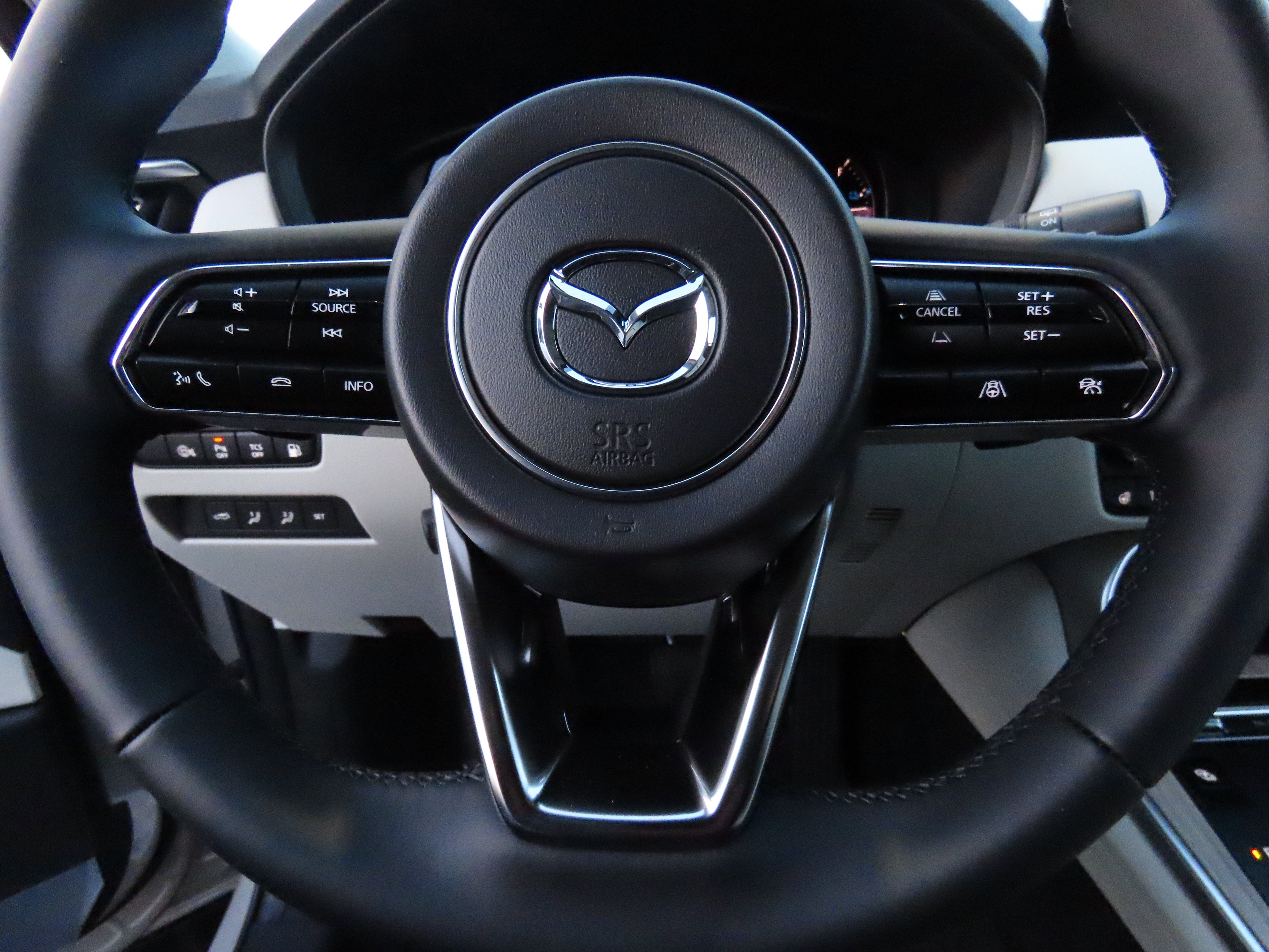 New 2026 MAZDA CX-90 Plug-In Hybrid w/ Premium Plus image 34