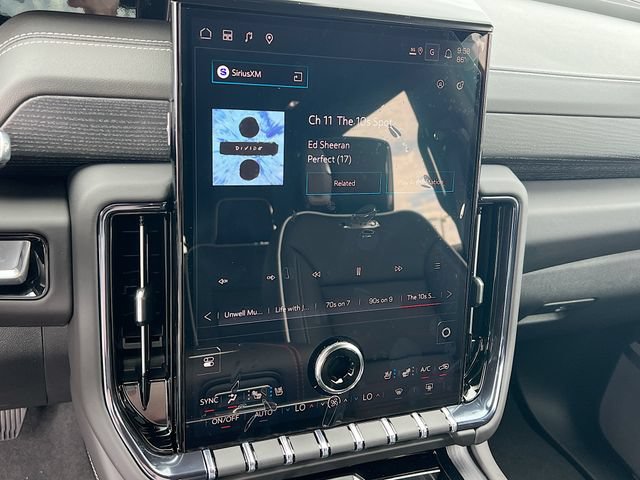 New 2026 GMC Yukon AT4 Ultimate AWD/4WD image 10