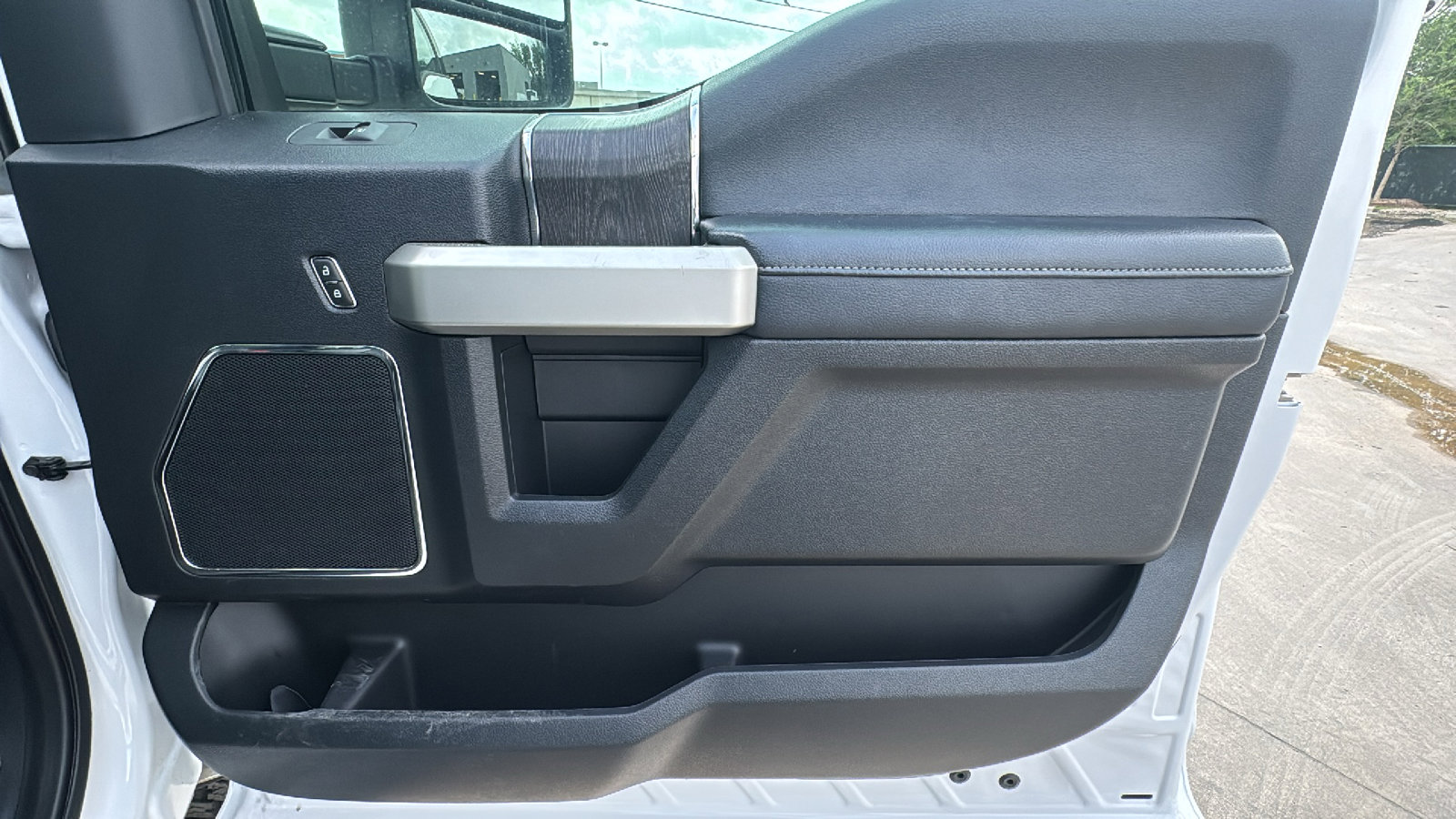 Used 2020 Ford F250 Lariat w/ Chrome Package AWD/4WD image 28