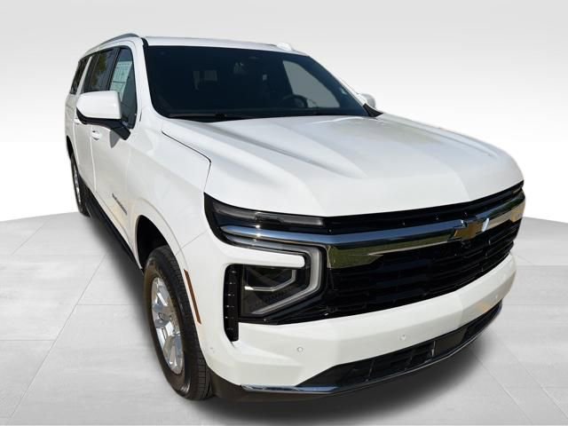 New 2026 Chevrolet Suburban LS image 2
