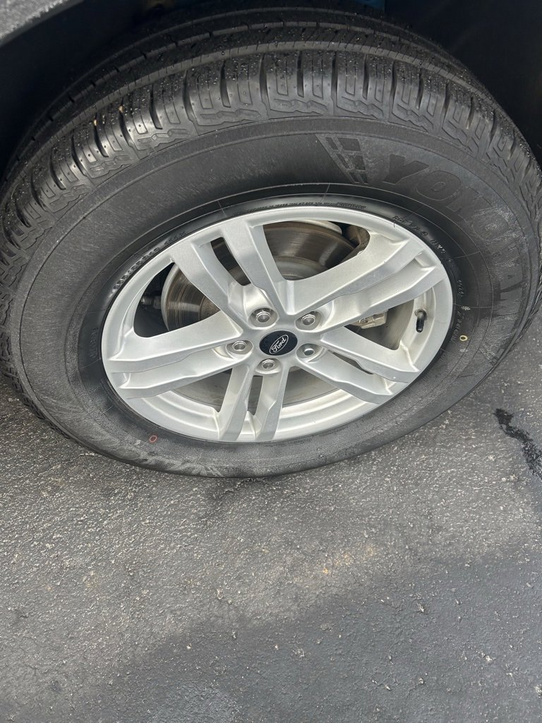 Used 2022 Ford Explorer XLT w/ Equipment Group 202A image 13