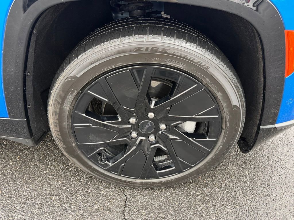 Used 2025 Jeep Wagoneer S Launch Edition image 15