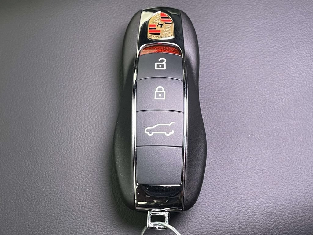New 2026 Porsche Macan AWD/4WD image 45