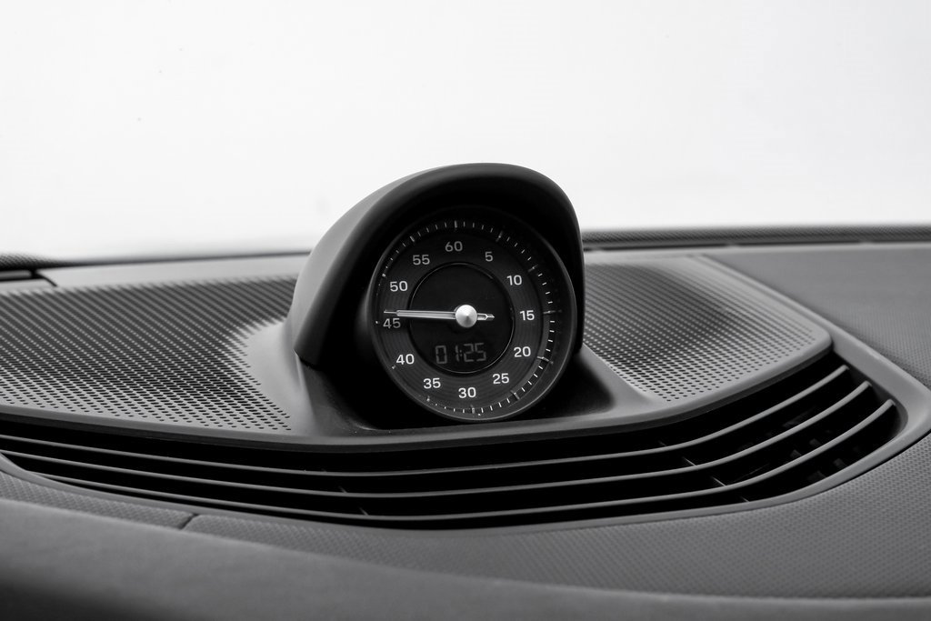 Used 2022 Porsche Taycan image 36