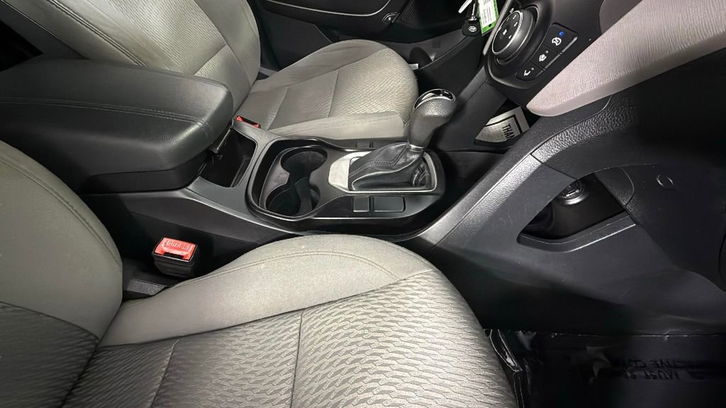 Used 2018 Hyundai Santa Fe Sport image 33