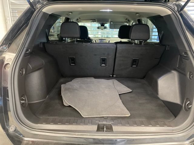 Used 2024 Chevrolet Equinox LT FWD image 8