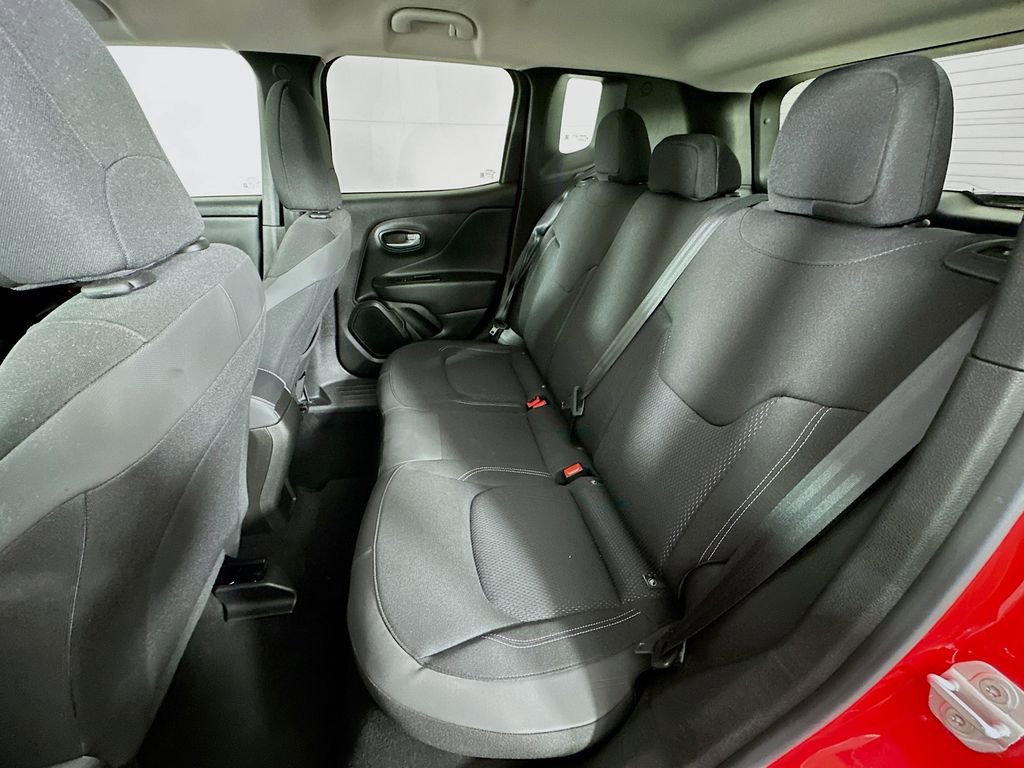 Certified 2023 Jeep Renegade Altitude image 34