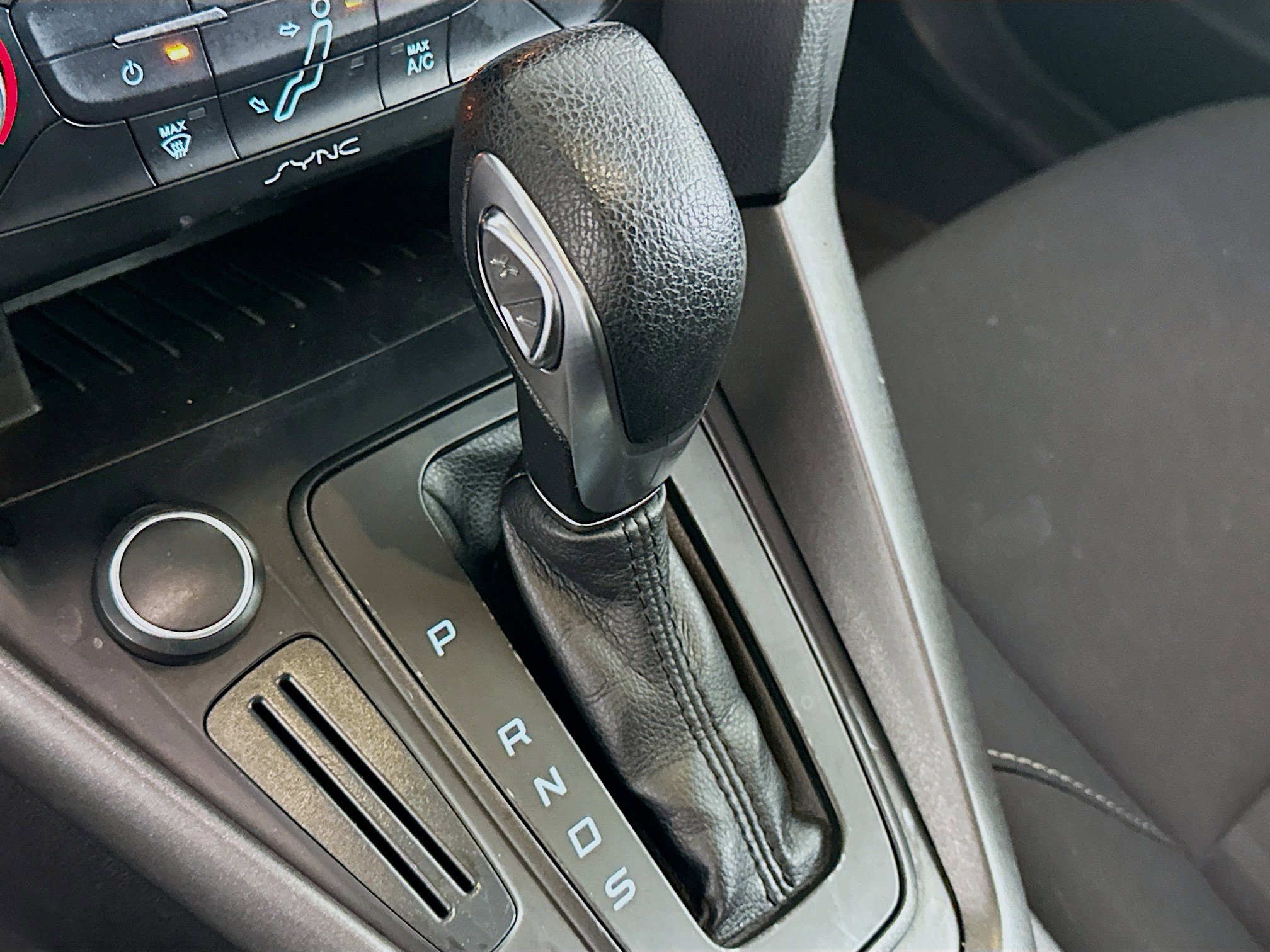 Used 2017 Ford Focus SEL image 24