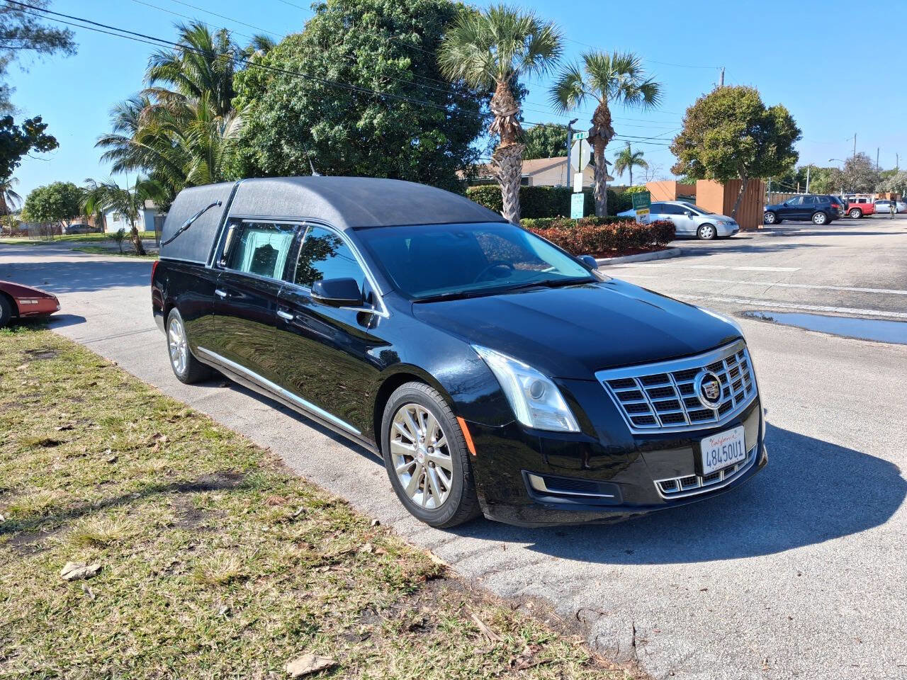 Used 2014 Cadillac XTS Hearse FWD image 4