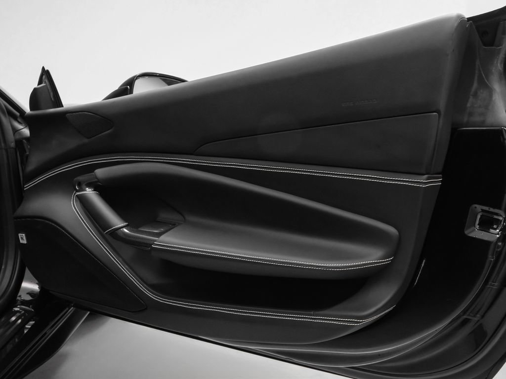 Certified 2021 Ferrari F8 Tributo RWD image 29