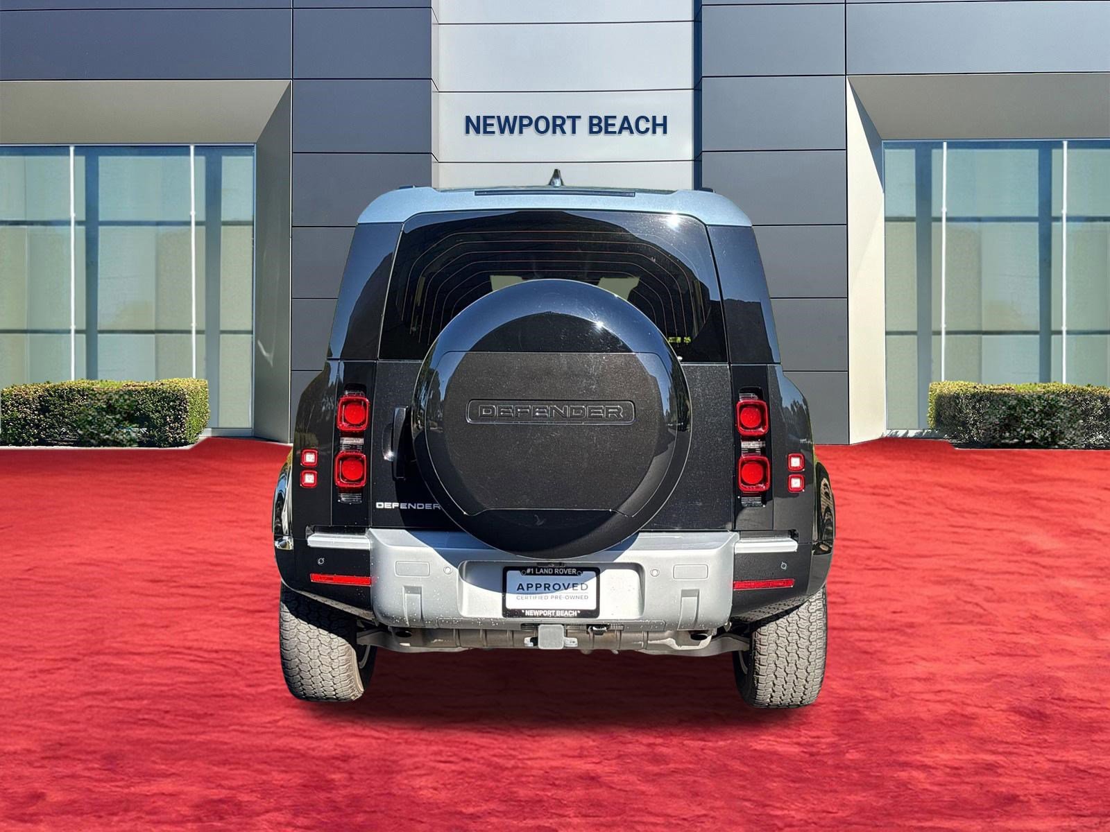 Used 2025 Land Rover Defender 110 S image 10