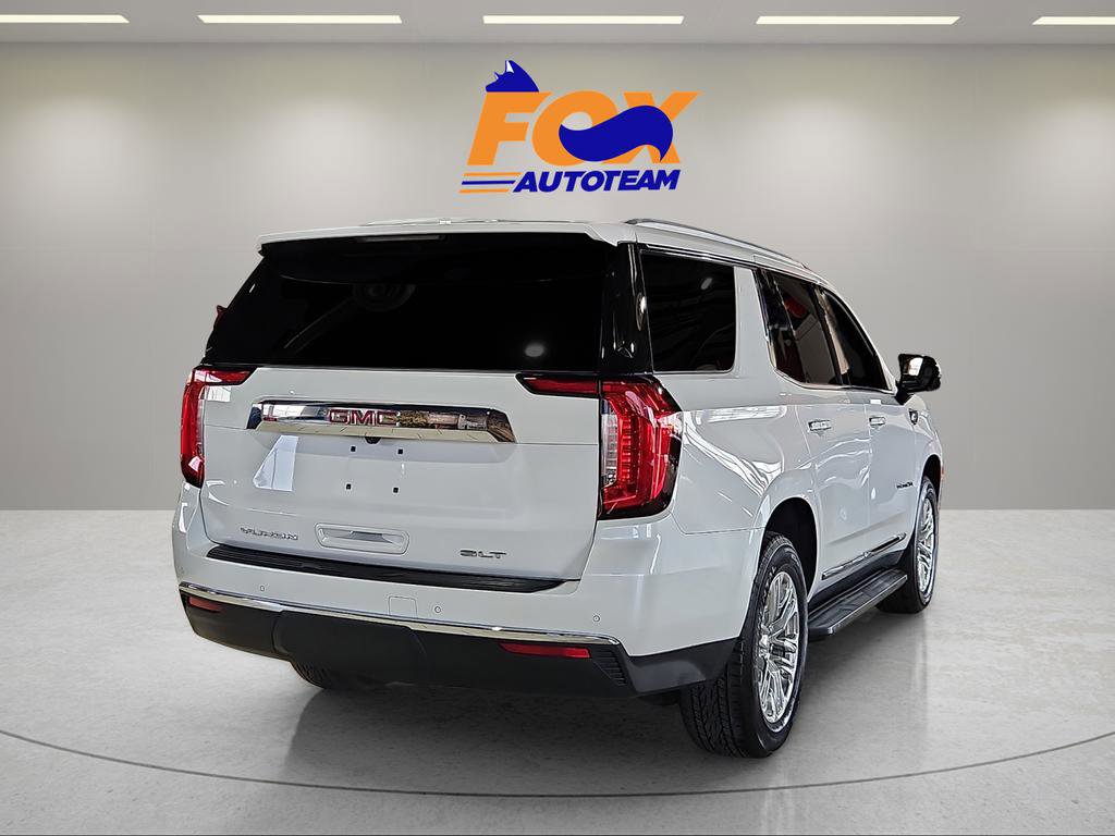 Used 2023 GMC Yukon SLT w/ SLT Luxury Package image 4