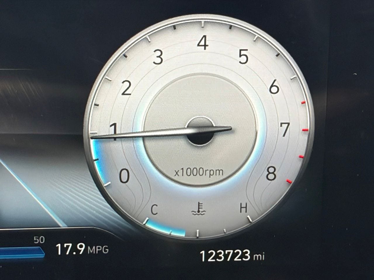Used 2021 Hyundai Elantra Limited FWD image 11