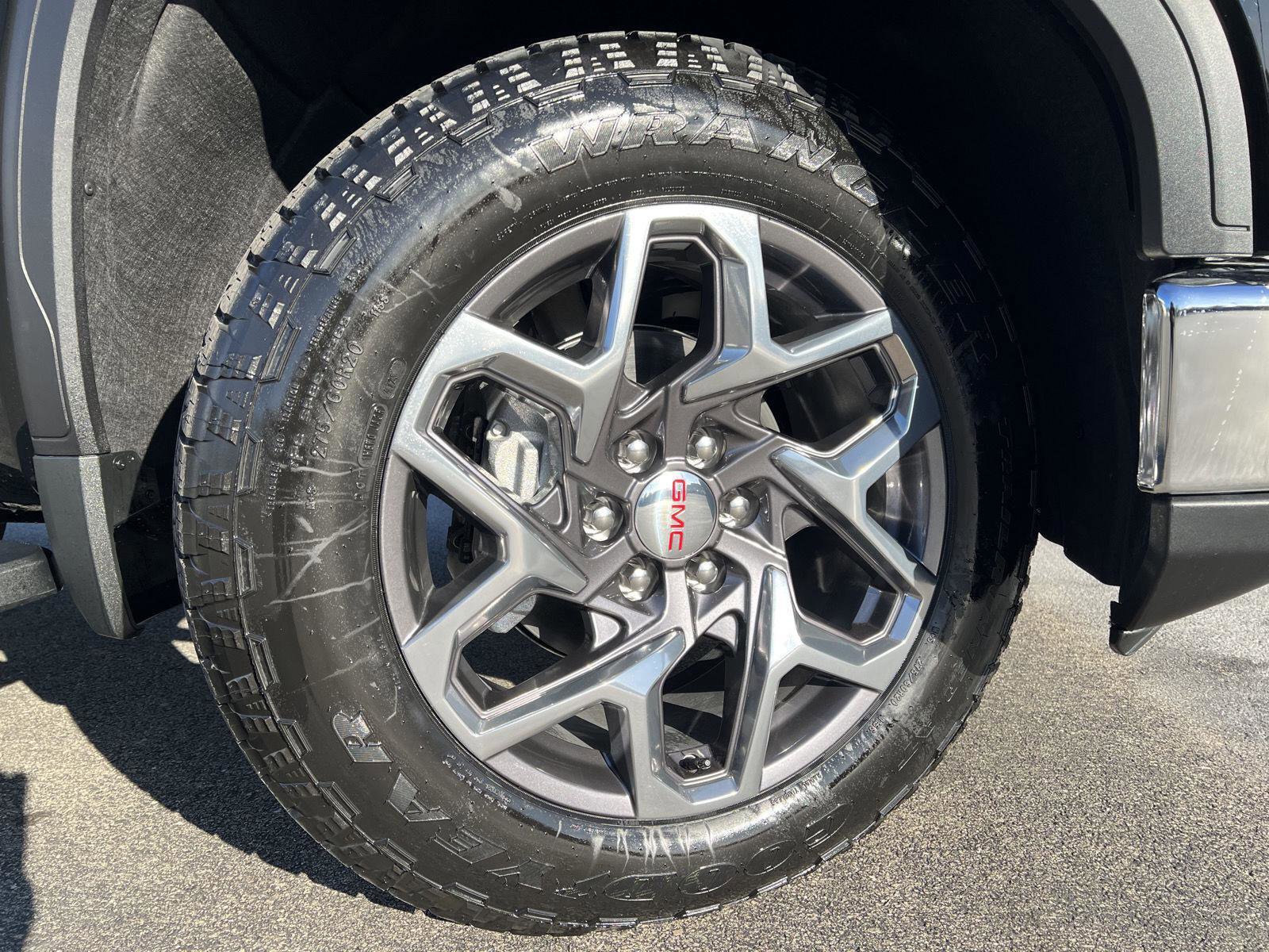 New 2026 GMC Sierra 1500 SLT w/ SLT Premium Plus Package image 2