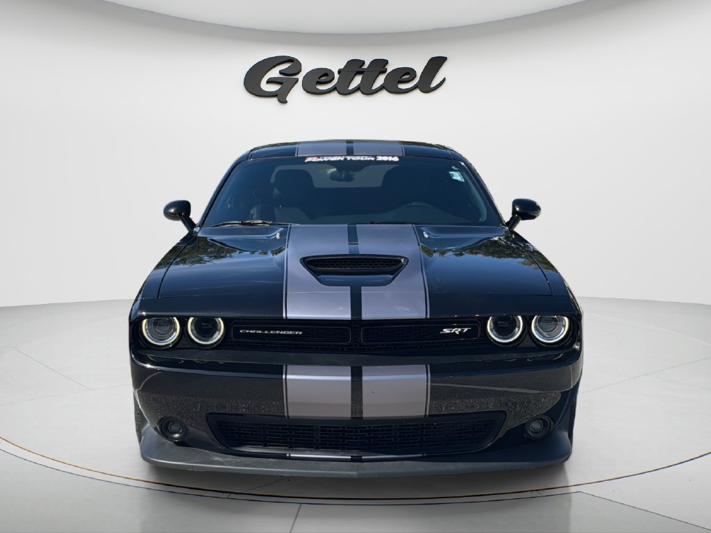 Used 2015 Dodge Challenger SRT RWD image 2