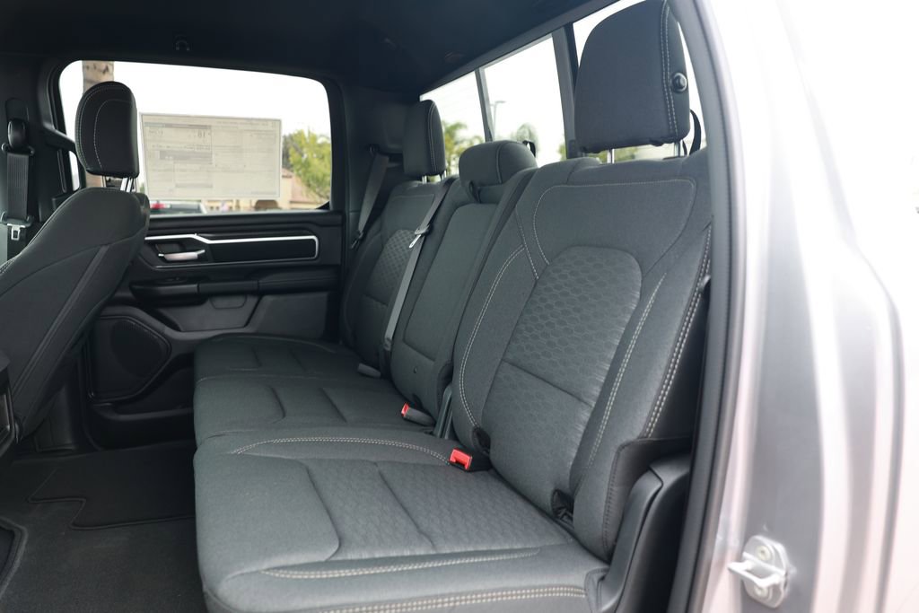 New 2026 RAM 1500 4x4 Crew Cab image 28