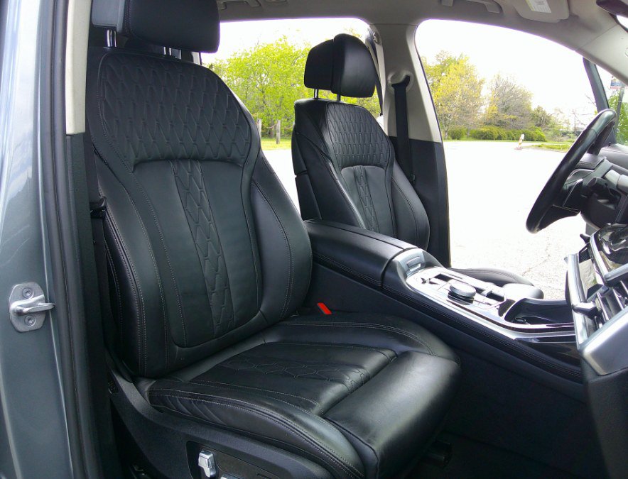 Used 2023 BMW X7 xDrive40i AWD/4WD image 90