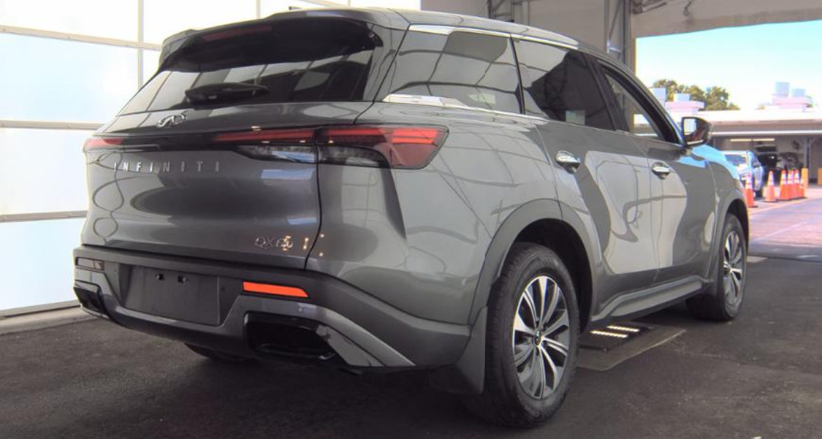 Certified 2023 INFINITI QX60 Pure FWD image 5