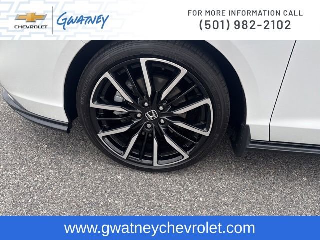 Used 2023 Honda Accord Touring image 9