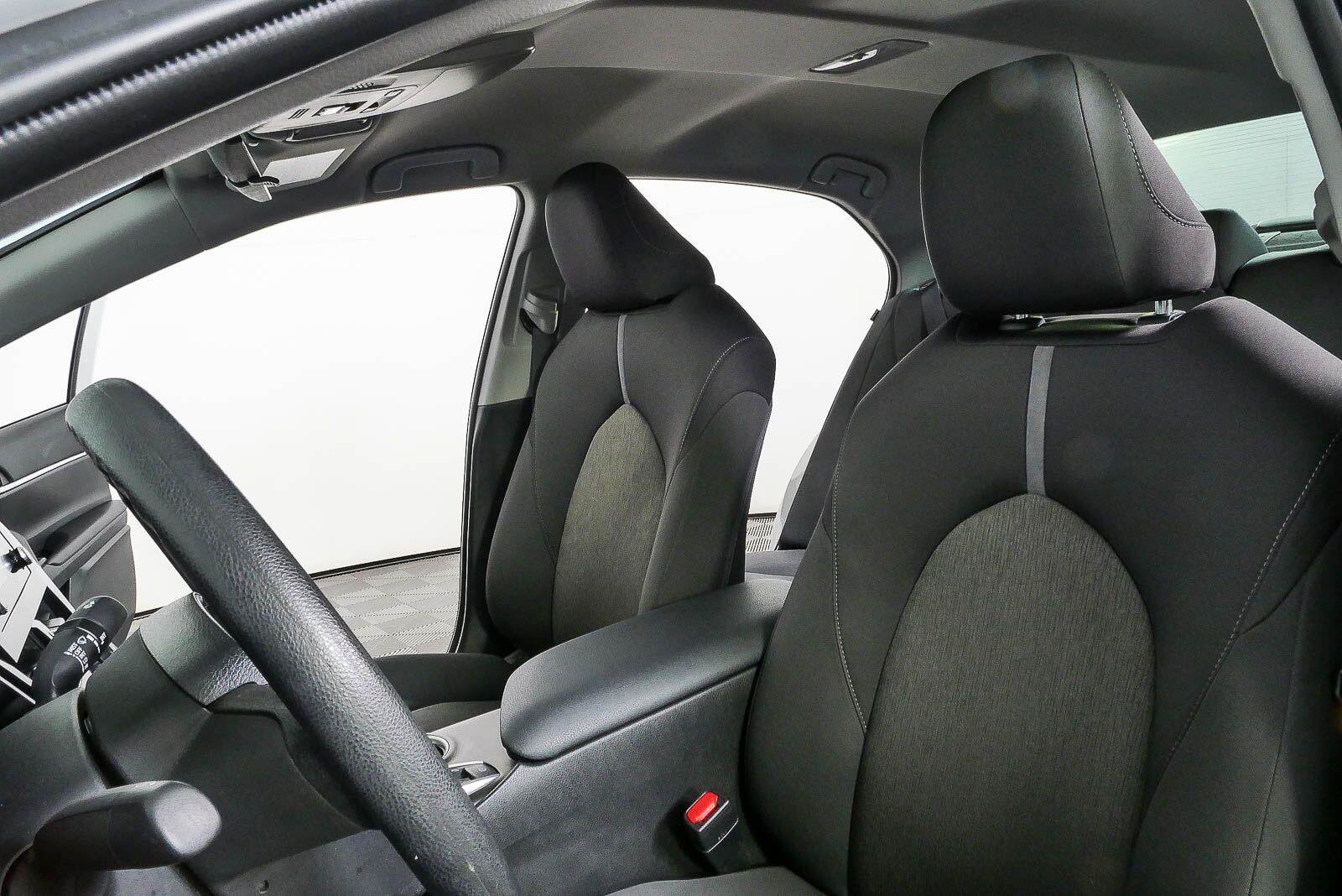 Used 2024 Toyota Camry LE FWD image 5