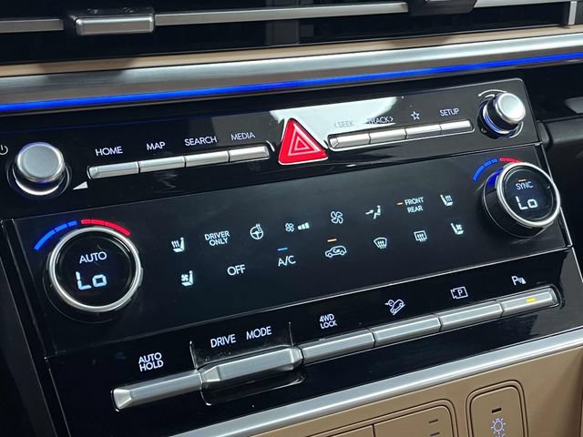 Certified 2025 Hyundai Santa Fe Limited AWD/4WD image 36