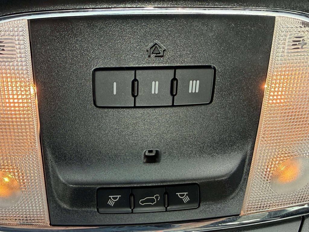 Used 2020 Jeep Grand Cherokee Altitude AWD/4WD image 23