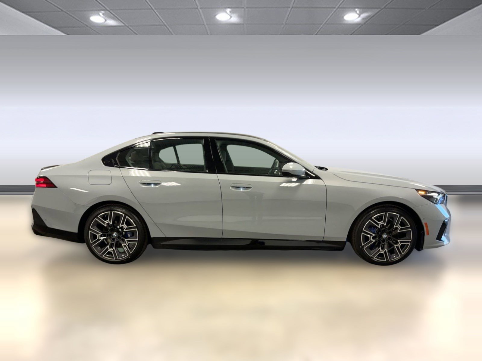 Used 2026 BMW i5 eDrive40 w/ M Sport Package image 6