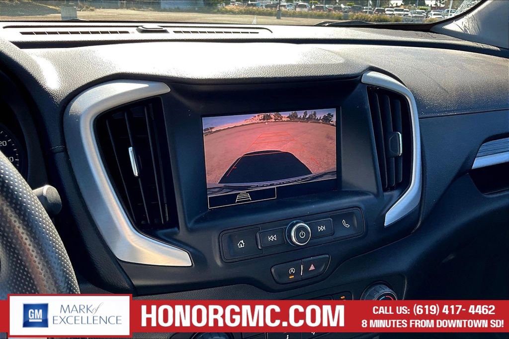 Used 2024 GMC Terrain SLE image 14