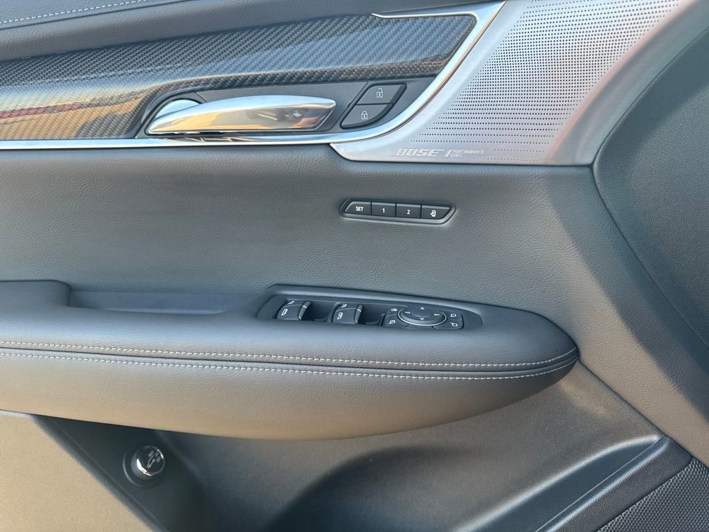 New 2025 Cadillac XT6 Sport w/ LPO, Onyx Lite Package image 20
