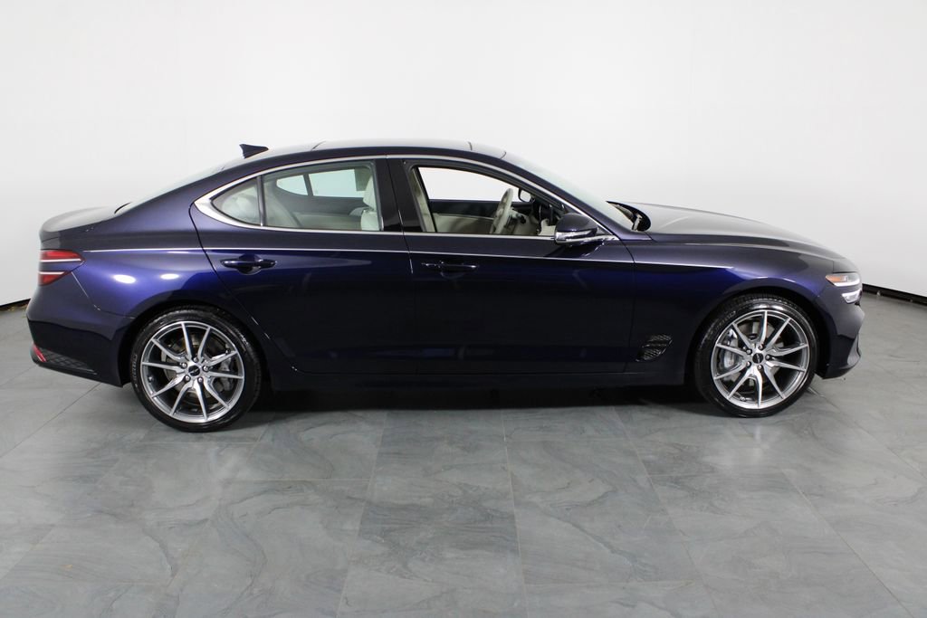 Used 2026 Genesis G70 2.5T Prestige RWD image 13