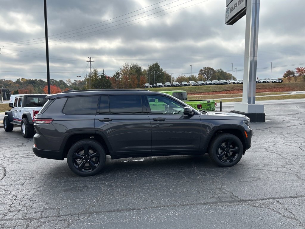 New 2025 Jeep Grand Cherokee L Limited image 7
