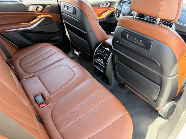 Used 2023 BMW X5 xDrive40i w/ Executive Package AWD/4WD image 15