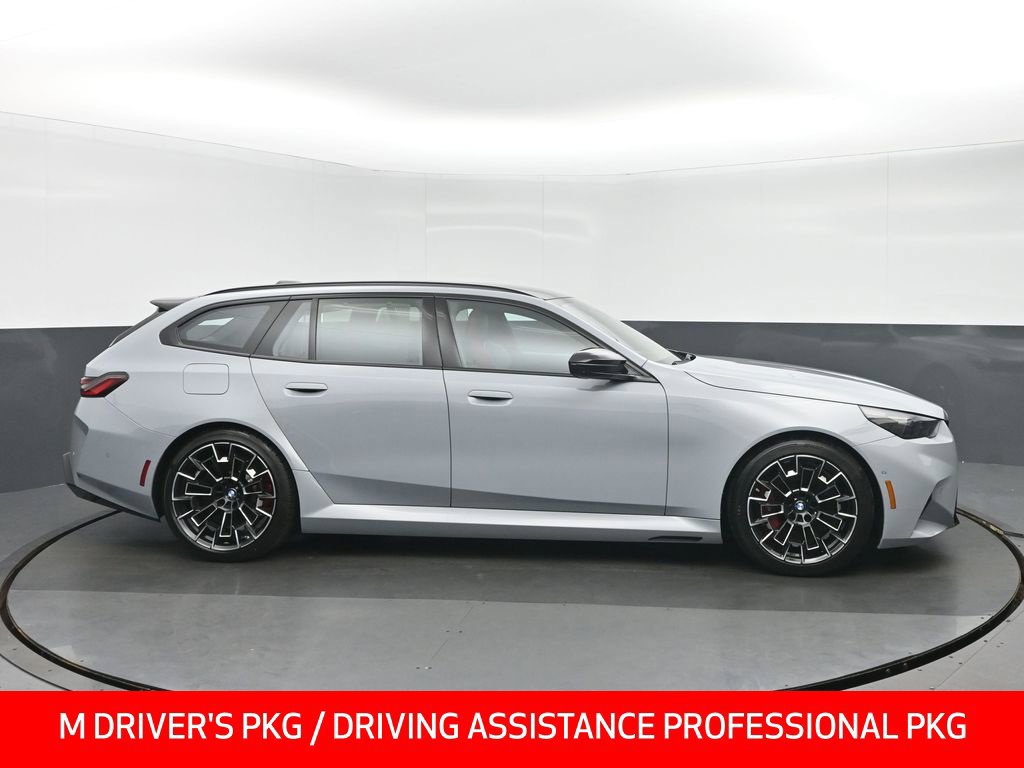 Used 2025 BMW M5 Touring w/ M Driver's Package AWD/4WD image 2