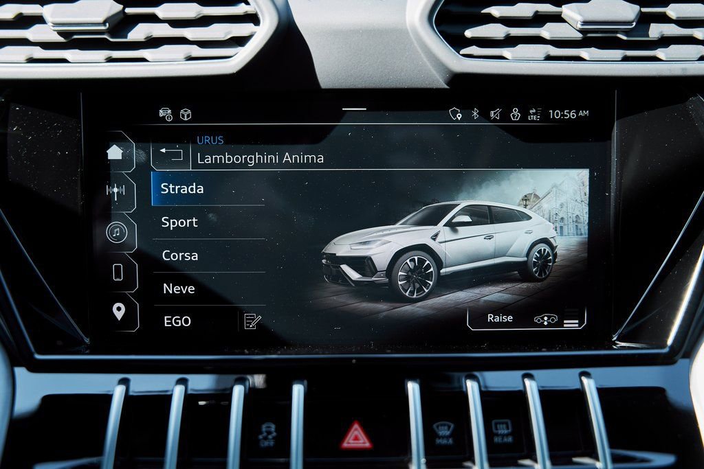 Used 2023 Lamborghini Urus S AWD/4WD image 76