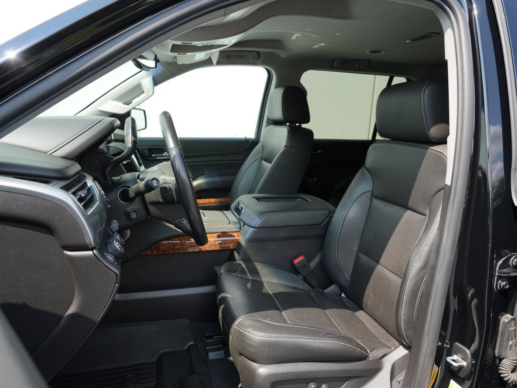 Certified 2020 Chevrolet Suburban Premier w/ RST 6.2L Performance Edition AWD/4WD image 12