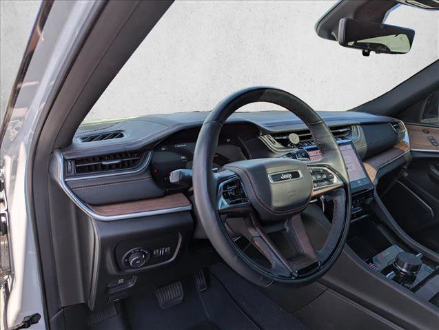 Used 2023 Jeep Grand Cherokee L Summit w/ Advanced Protech Group IV AWD/4WD image 12